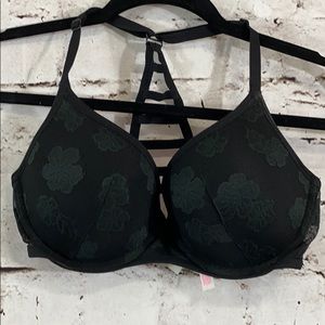 Pink Victoria’s Secret lightly lined 32DD